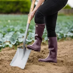 Front Page -Outdoor Garden Care 1100106 1