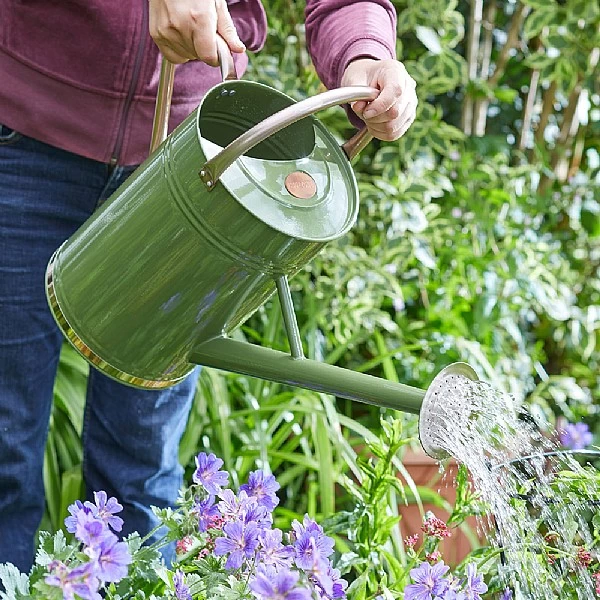 Smart Garden 9L Galvanised Steel Watering Can - Various Colours 6 Smart Garden 9L Galvanised Steel Watering Can - Various Colours - Image 6